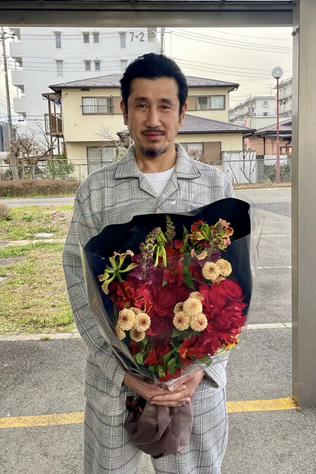 赤楚衛二「僕たち3人のチームが最高でした」桜田ひより、矢本悠馬らと『相続探偵』クランクアップ！