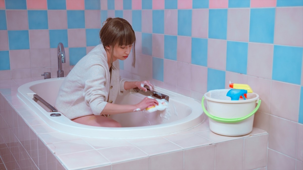 研ナオコが認知症のおばあちゃんを熱演！　映画『うぉっしゅ』予告編解禁　梅沢富美男、ニューヨーク・嶋佐らのコメントも到着