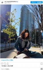 永野芽郁はデニムのトップスにパンツのセットアップを披露　※「永野芽郁」インスタグラム