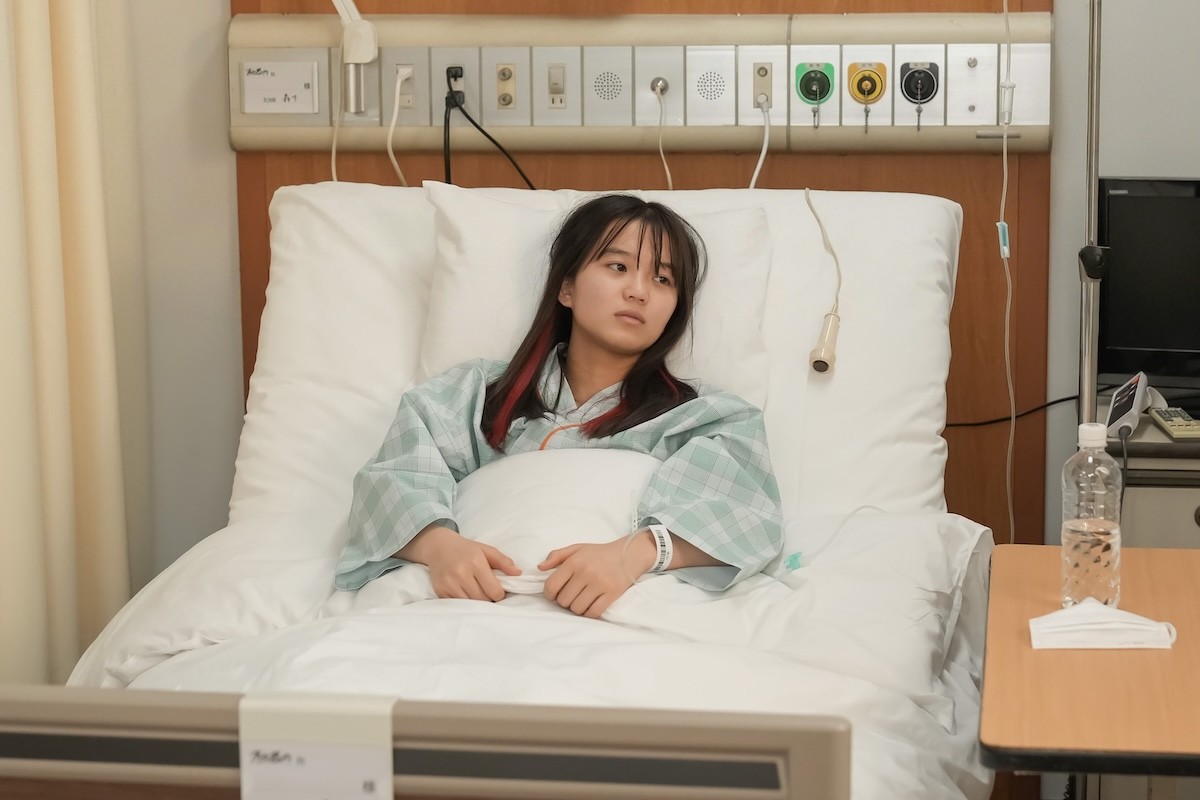 来週の『おむすび』“結”橋本環奈が働く病院に、栄養失調の少女“詩”大島美優が入院