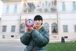 映画のモデルとなったイタリアを来訪したあいみょん　ボルゲーゼ美術館にて