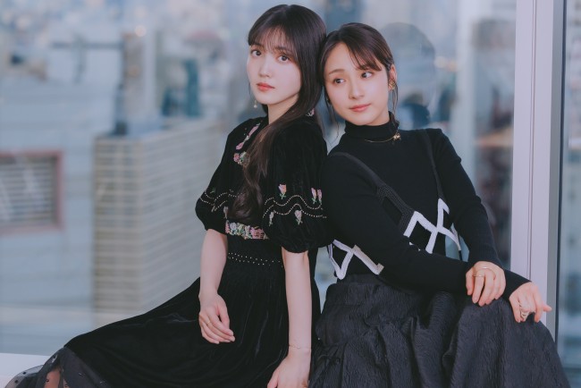 (左から)久保史緒里、平祐奈