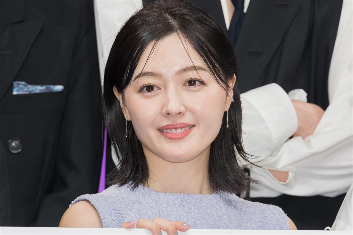 山崎紘菜「“山崎さんって気付かなかった”というのが一番の褒め言葉」　俳優業の理想を語る