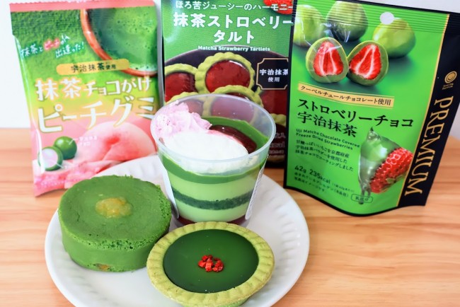 「ファミマ」新作抹茶スイーツは新感覚な味わい！　“ゆず香るチーズスフレ”など6品食べてみた〈実物レポ〉