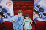 映画『リロ＆スティッチ』日本版声優の（左から）山寺宏一、永尾柚乃