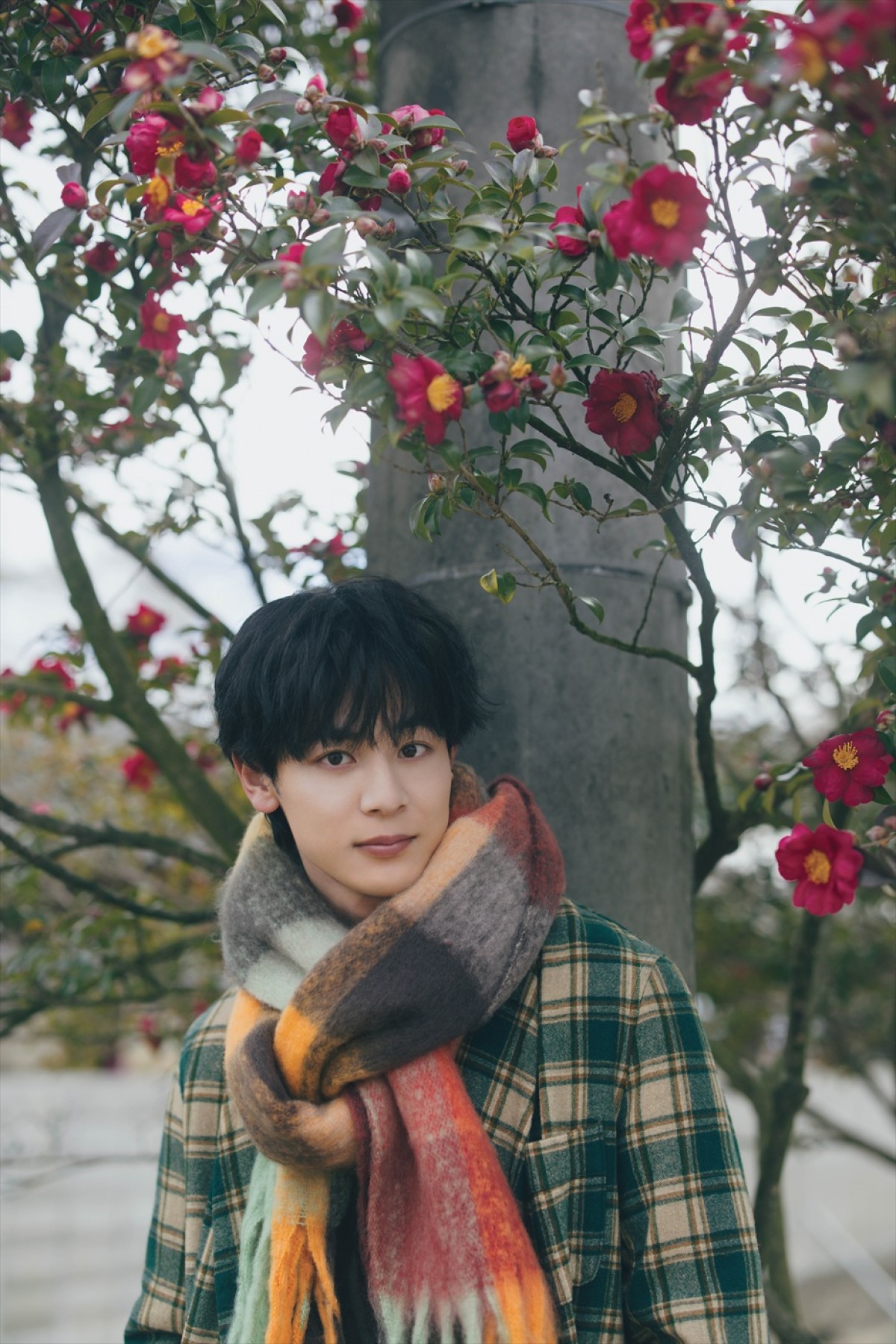 小林虎之介、1st写真集のタイトルは『冬麗（ふゆうらら）』　表紙＆ナチュラルな魅力あふれる先行カット到着