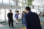 劇場版『名探偵コナン 隻眼の残像』ゲスト声優を務める山田孝之＆山下美月、コナンと長野県警を訪問