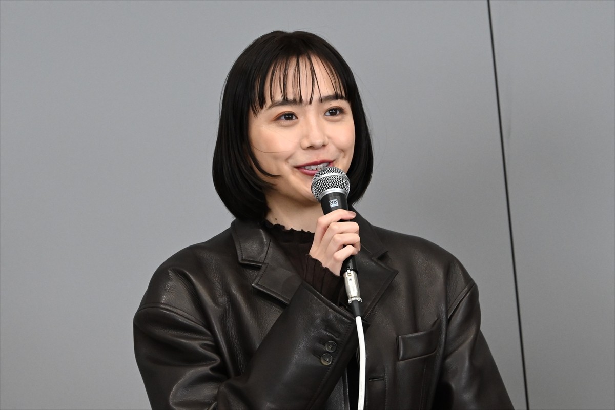 松井愛莉、『子宮恋愛』制作発表会に登場