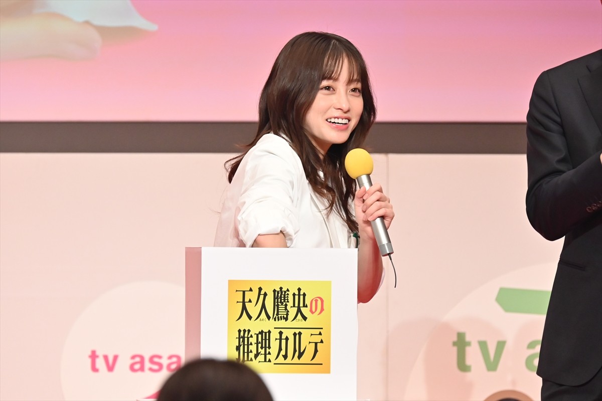 橋本環奈、テレビ朝日入社式にサプライズ登場！「私も共に頑張っていきたいです」