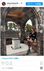 元ヴィクシーモデルが来日！桜が咲く皇居を探索し「こんにちは」と日本語で投稿	※「Alessandra Ambrosio」インスタグラム