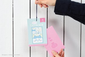 郵便局に『ちいかわ』新作アイテム登場！　報酬袋をもらう気分が体験できる商品など全4種