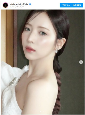 NiziU マヤ、美背中輝く大人ショットにファン歓喜　「美術館に飾って」「透明感えぐい」
