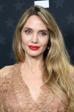 レオナルド・ディカプリオ、アンジェリーナ・ジョリー…意外にも「ハリウッドの殿堂入り」の星がないスターたち