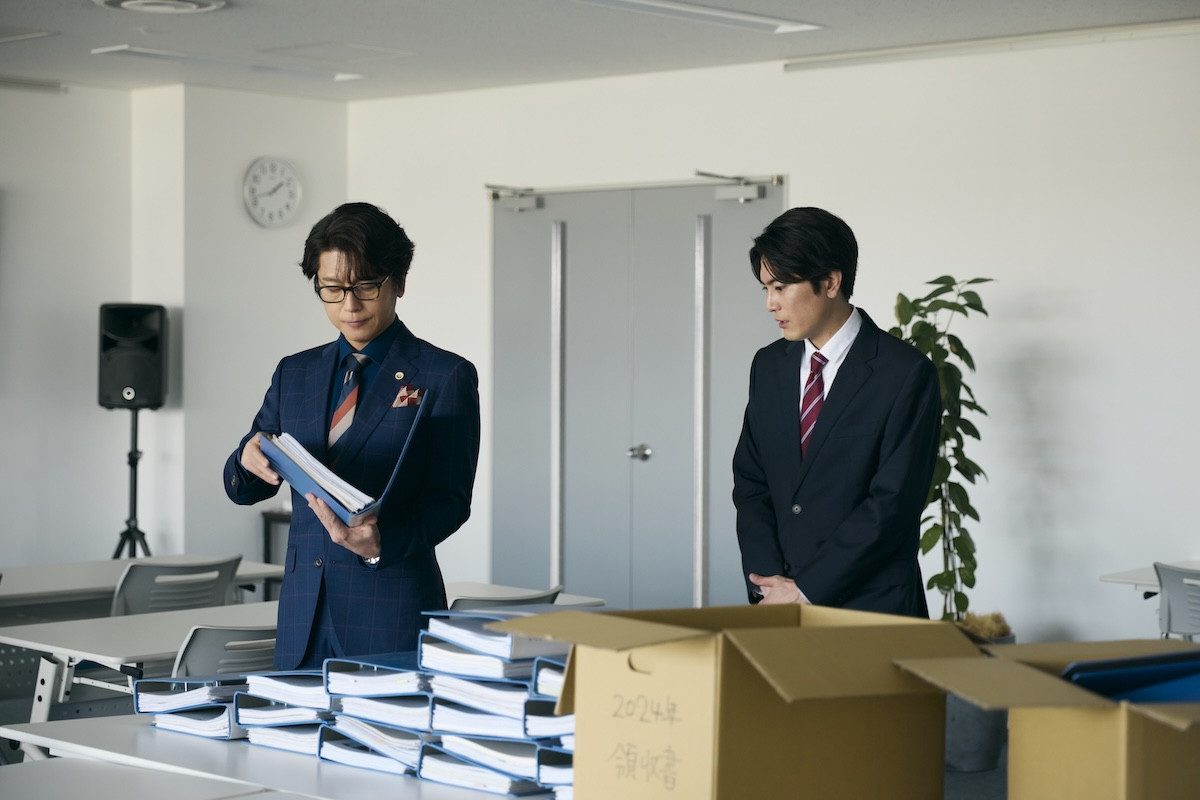 『イグナイト』“カメレオン桐石”及川光博の変身ぶりに反響「惚れそう」「スピンオフやろう」