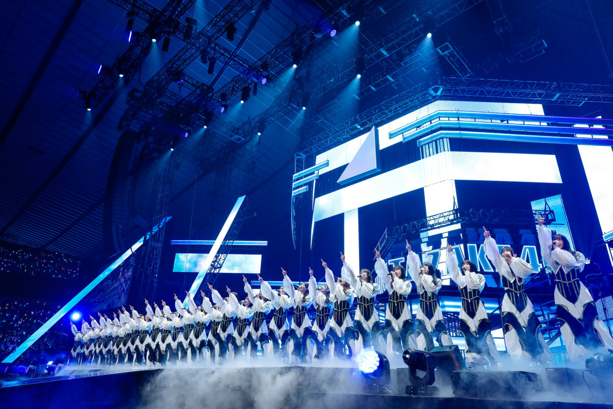 日向坂46、“新体制”初ライブ開催　五期生も加わった30名で魅せた新たなグループの姿