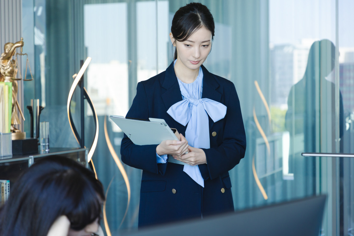 『魔物』第5話　“あやめ”麻生久美子、“凍也”塩野瑛久と一緒に暮らし始める