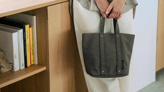 DEAN ＆ DELUCA「コットントートバッグ」発売！　シンプルで飽きのこないデザイン2種