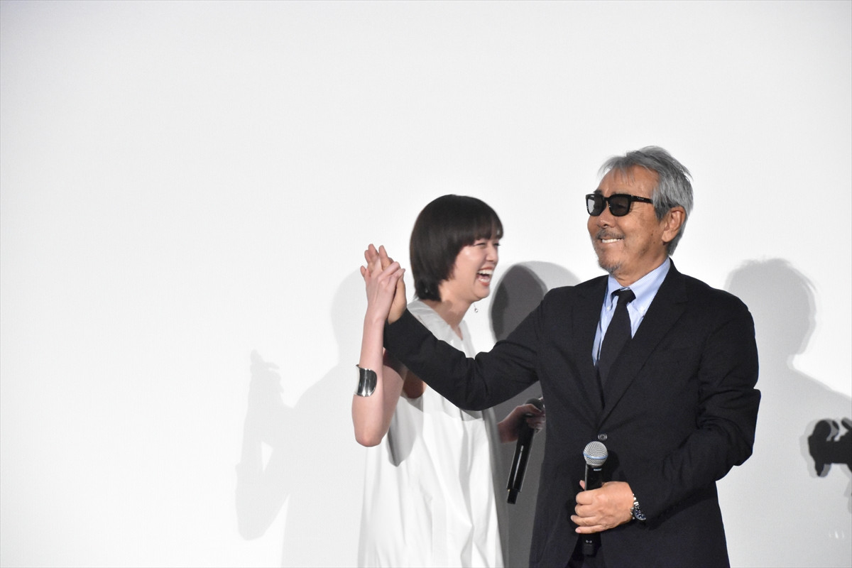 寺尾聰「これが最後の作品になるかもしれない」と挑んだ映画『父と僕の終わらない歌』　共演者に感謝しきり