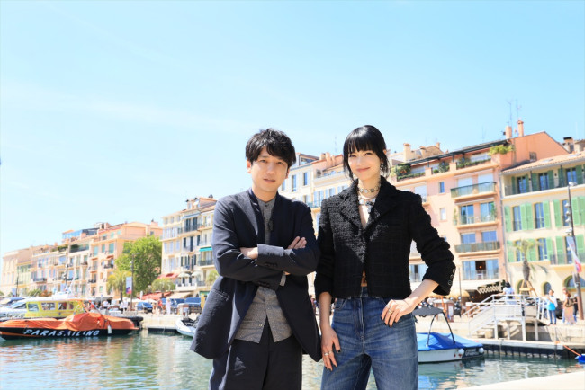 映画『8番出口』の二宮和也&小松菜奈、カンヌ国際映画祭初参加 会場近辺にて