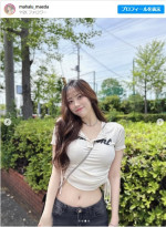 まえだまはる、かわいいへそ出しルック　※「まえだまはる」インスタグラム