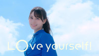 日向坂46「Love yourself!」MVより