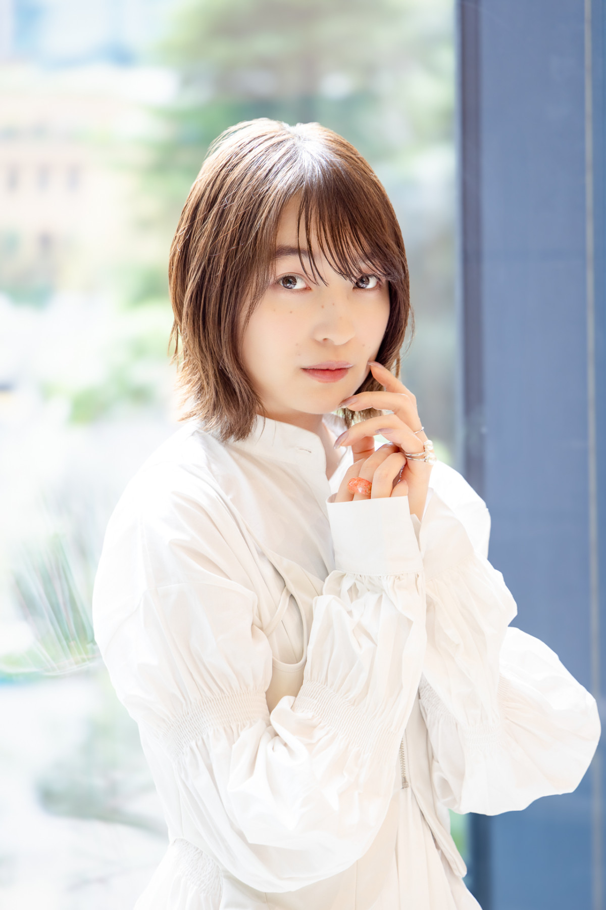 上田麗奈＆芹澤優、“猫まみれ”な日々を語る――癒しと笑いが止まらない、にゃんとも尊いアニメ体験