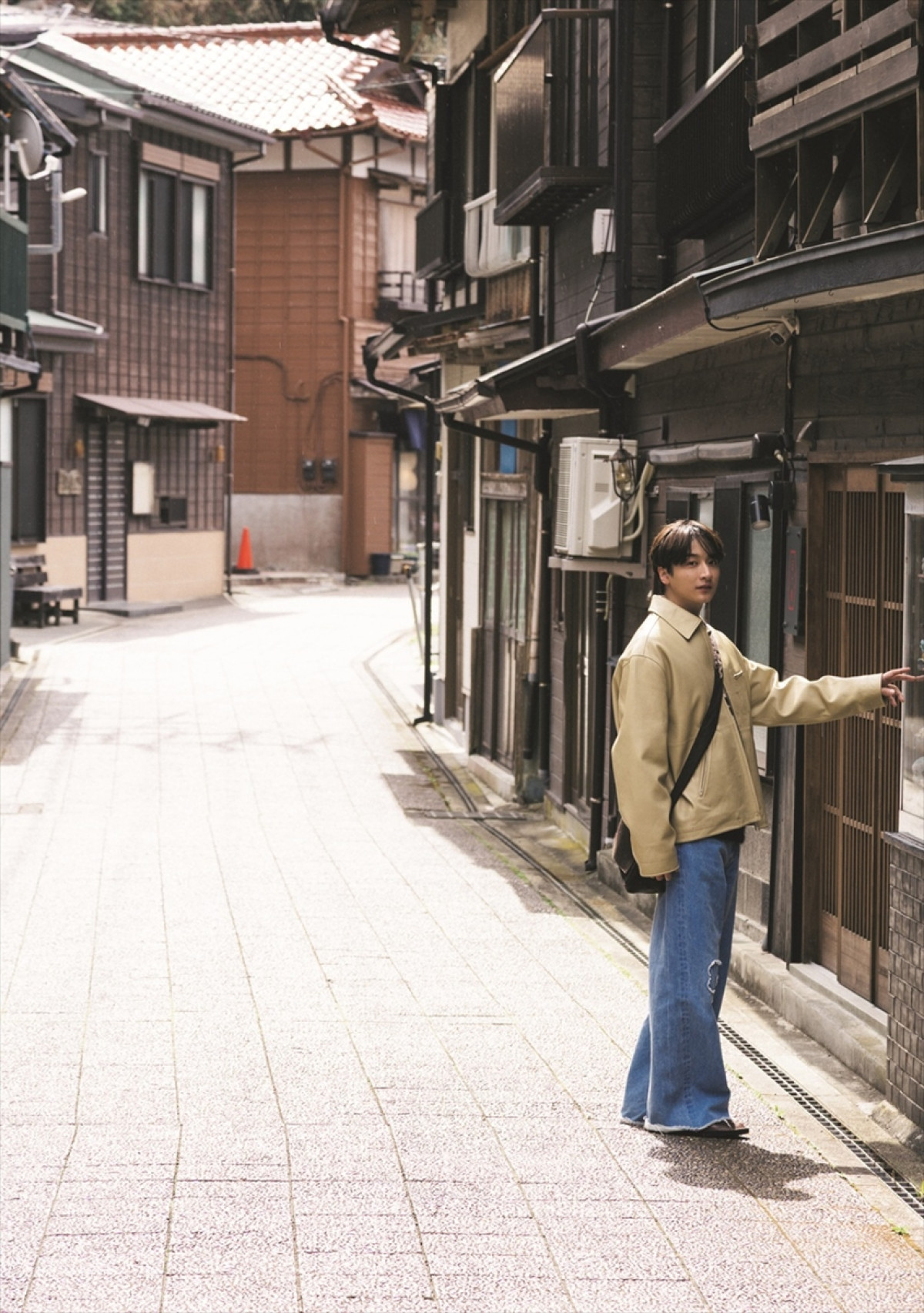 小関裕太、30歳までの軌跡を1冊に！　アーカイブブック『Y』発売決定