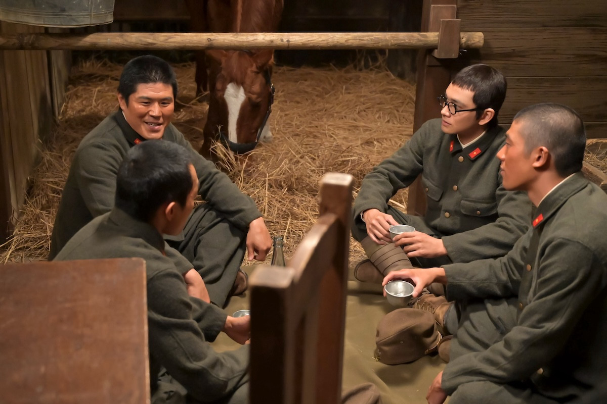 『あんぱん』“嵩”北村匠海、海軍少尉の弟“千尋”中沢元紀と再会　ネットは心配「フラグ」「生きてくれ」
