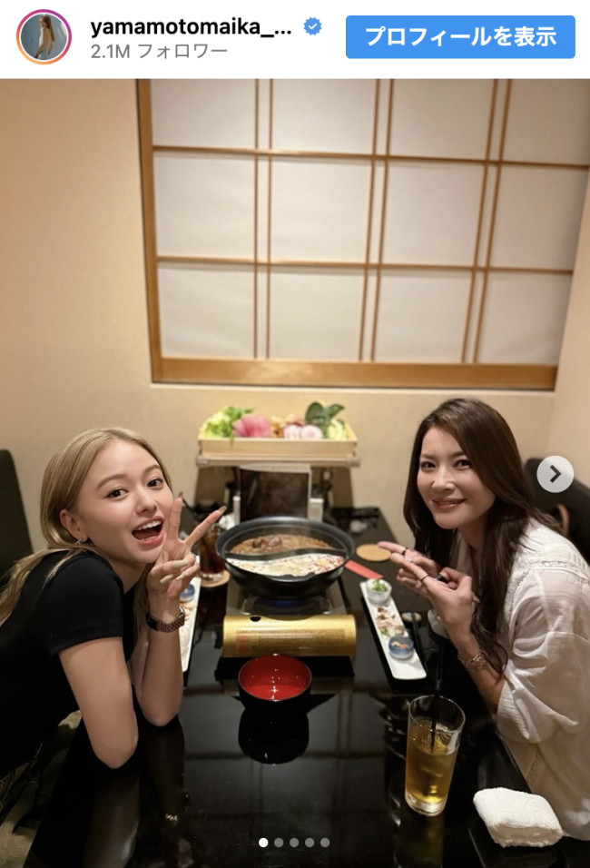 （写真左から）山本舞香、瀬戸朝香　※「山本舞香」インスタグラム