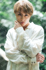 白濱亜嵐2nd写真集『Hallelujah!!』特別限定版豪華BOX封入トレカ（イメージ）