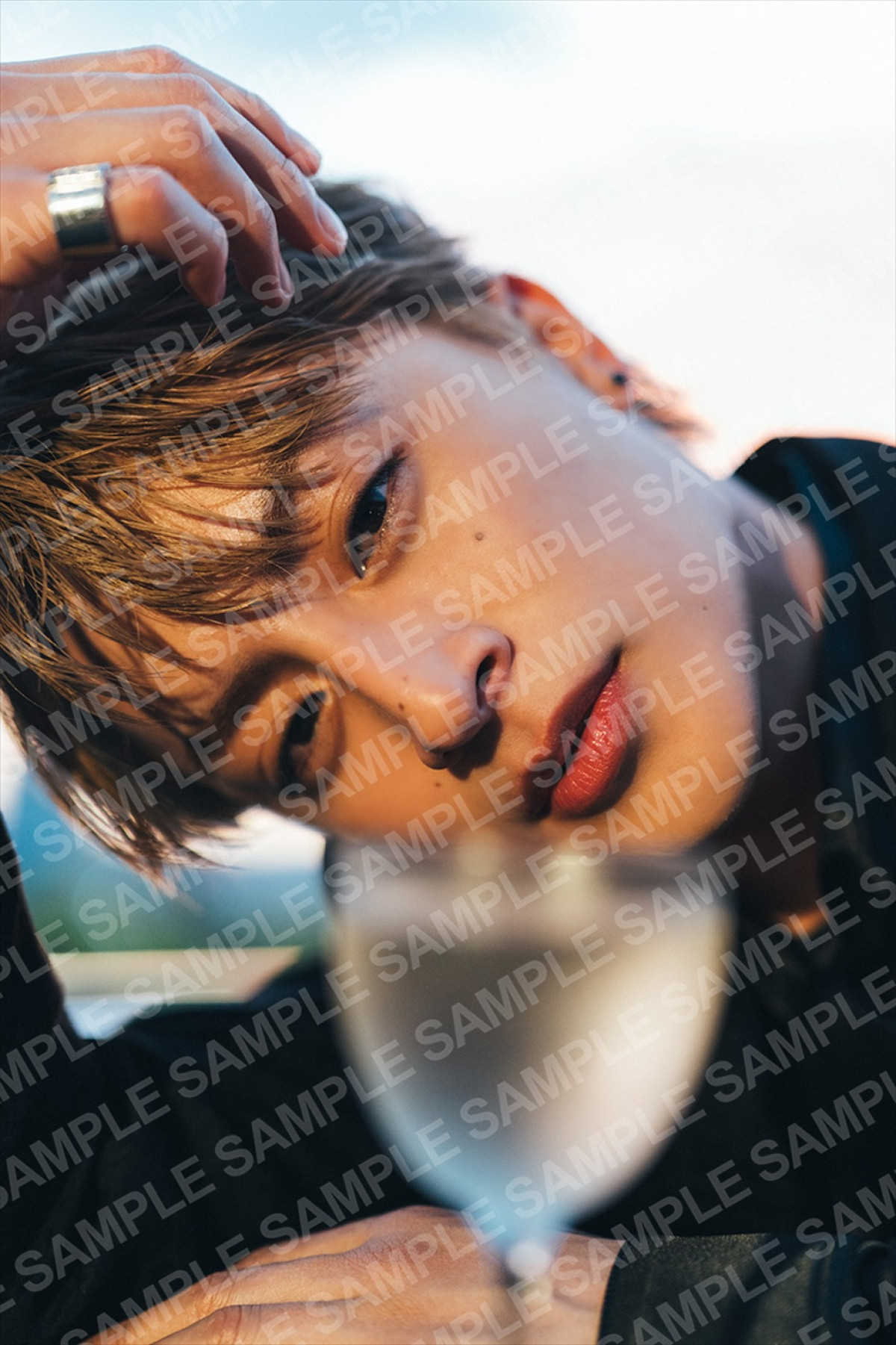 白濱亜嵐、写真集『Hallelujah!!』特典“トレカ”豪華BOX全20枚＆全書店共通1枚公開　コメント到着