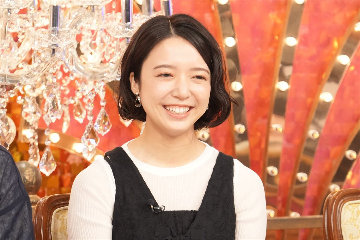 櫻井翔×比嘉愛未×SixTONESがマツケン衣装で踊り叫ぶ！　今夜『Golden SixTONES』日テレドラマキャスト集結