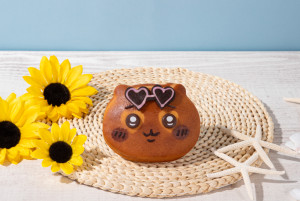 「ちいかわベーカリー」に夏の新作！　サングラス姿がかわいい3種の限定パンが登場