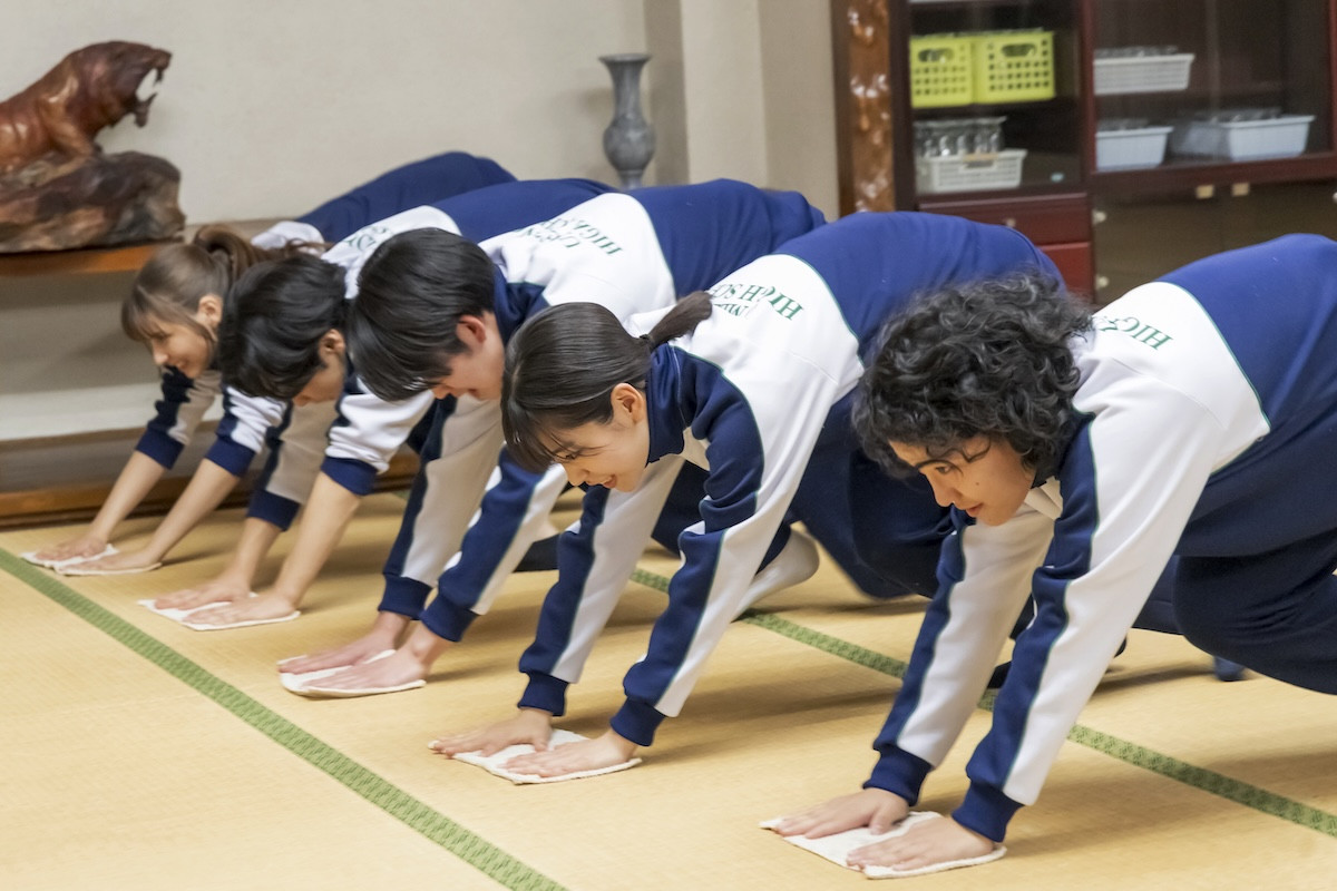 『ちはやふる－めぐり－』“奏”上白石萌音、“机くん”森永悠希との約束にネット驚き「付き合ってんの!?」「そこ詳しくっ！」