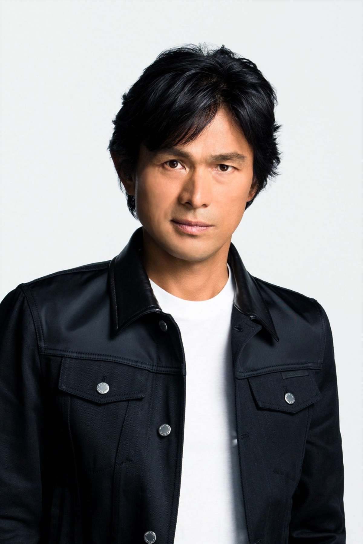 仲野太賀＆中野英雄、NHKスペシャルドラマ『シミュレーション』に親子出演！　岩田剛典、二階堂ふみ、佐藤浩市ら新キャスト発表