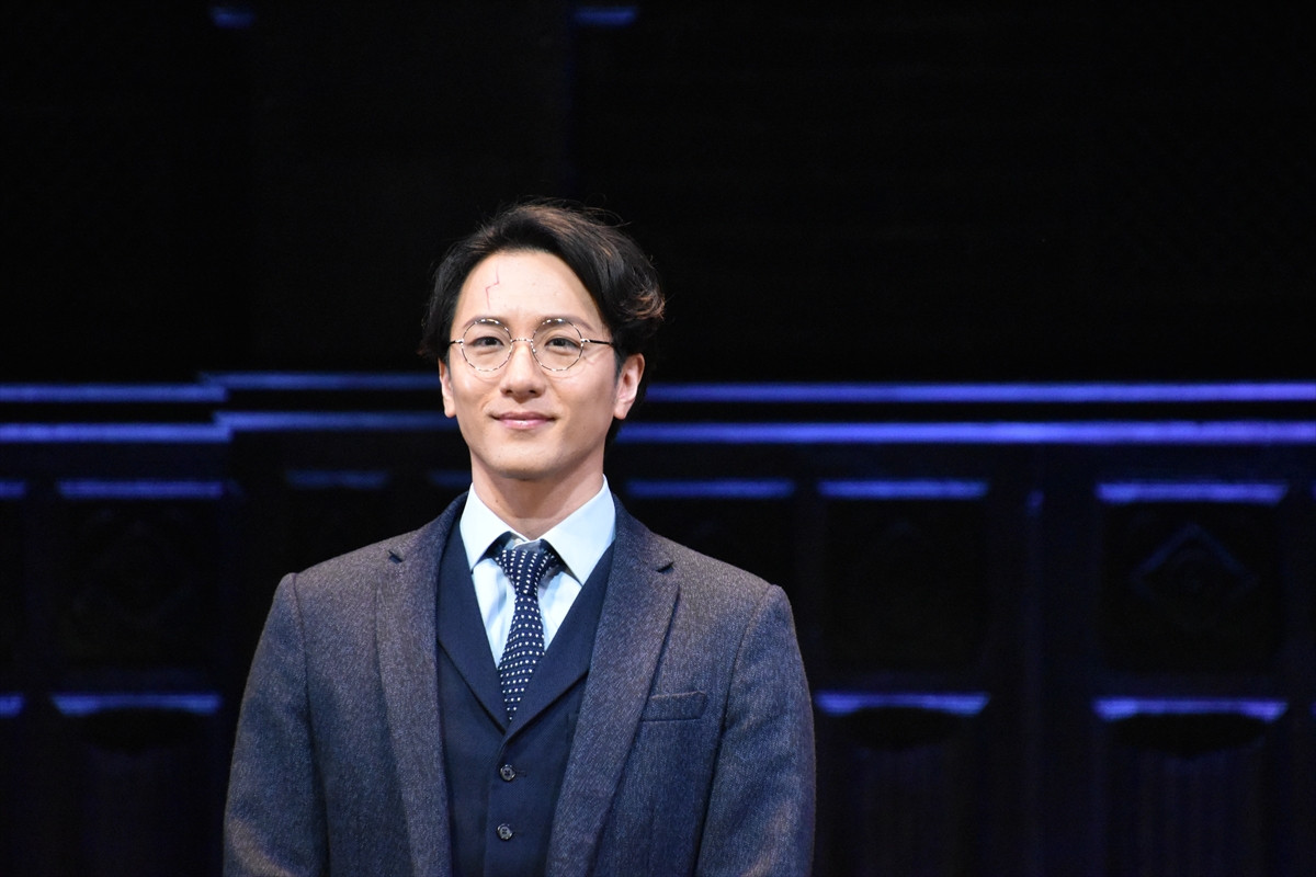 稲垣吾郎、初の魔法使い役は「魔法の修行に苦労」　『ハリー・ポッターと呪いの子』開幕！