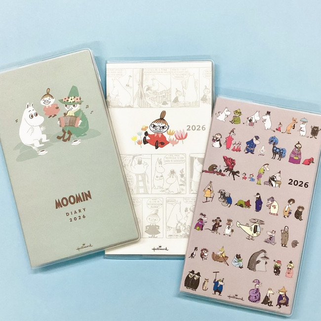 『ムーミン』2026年版カレンダー＆ダイアリーが超かわいい！　80周年記念アートや新デザインも登場
