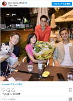ほとばしるオーラがすごい三浦一家　※「三浦孝太」インスタグラム