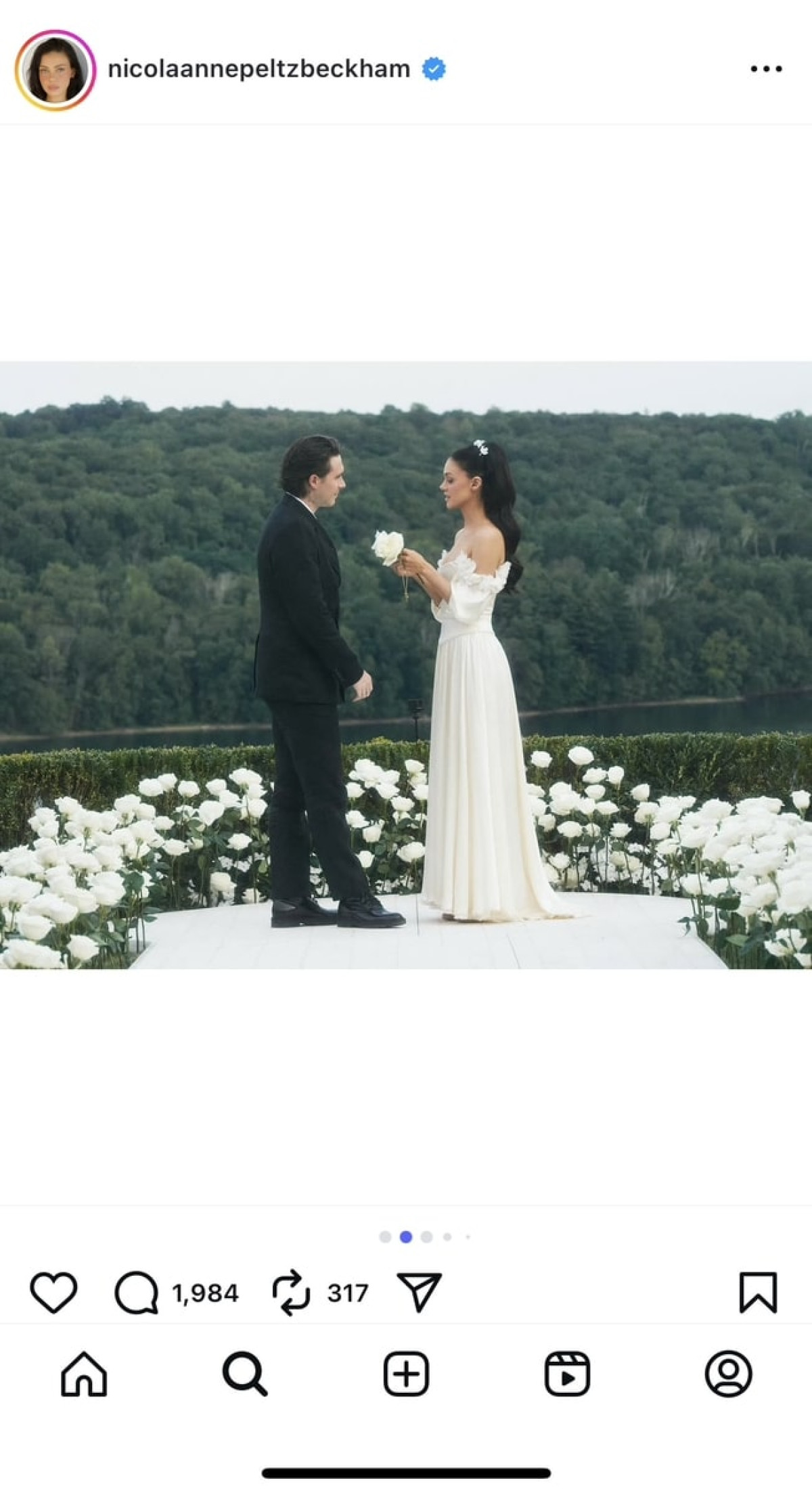 ブルックリン・ベッカム＆ニコラ・ペルツ、二度目の結婚式にペルツ家が総出で祝福　不仲のベッカム家の姿はなし