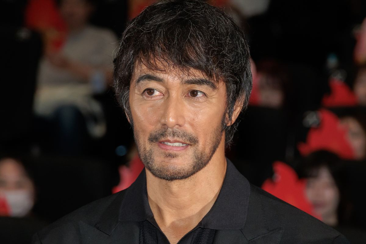 阿部寛、映画『俺ではない炎上』完成披露試写会に登場