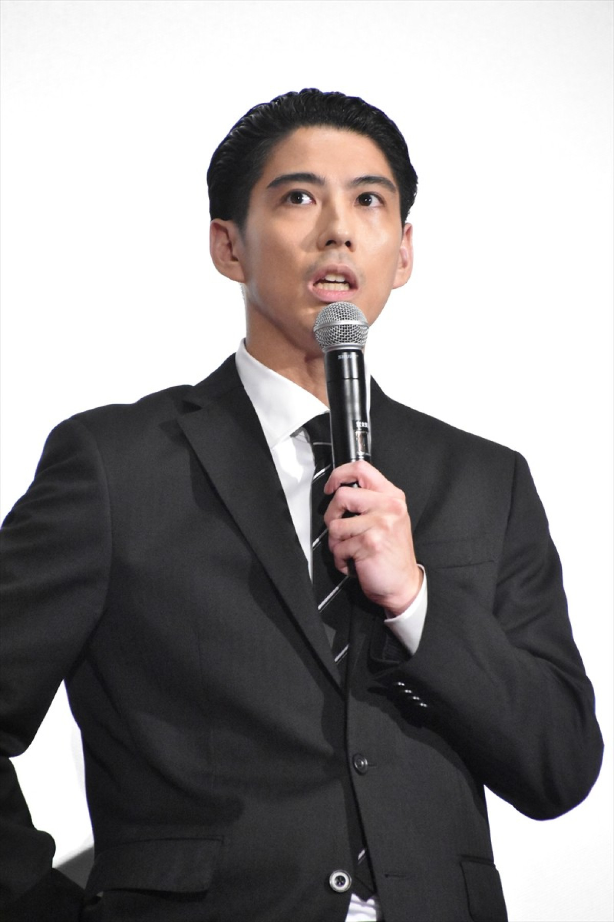 高杉真宙、生見愛瑠の「陰キャですよね？」に自虐「同意はしますけど…」