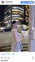 金子のあ、色香ただようソロショット　※「金子のあ」インスタグラム