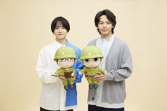 映画『ペリリュー ー楽園のゲルニカー』に出演する（左から）板垣李光人、中村倫也