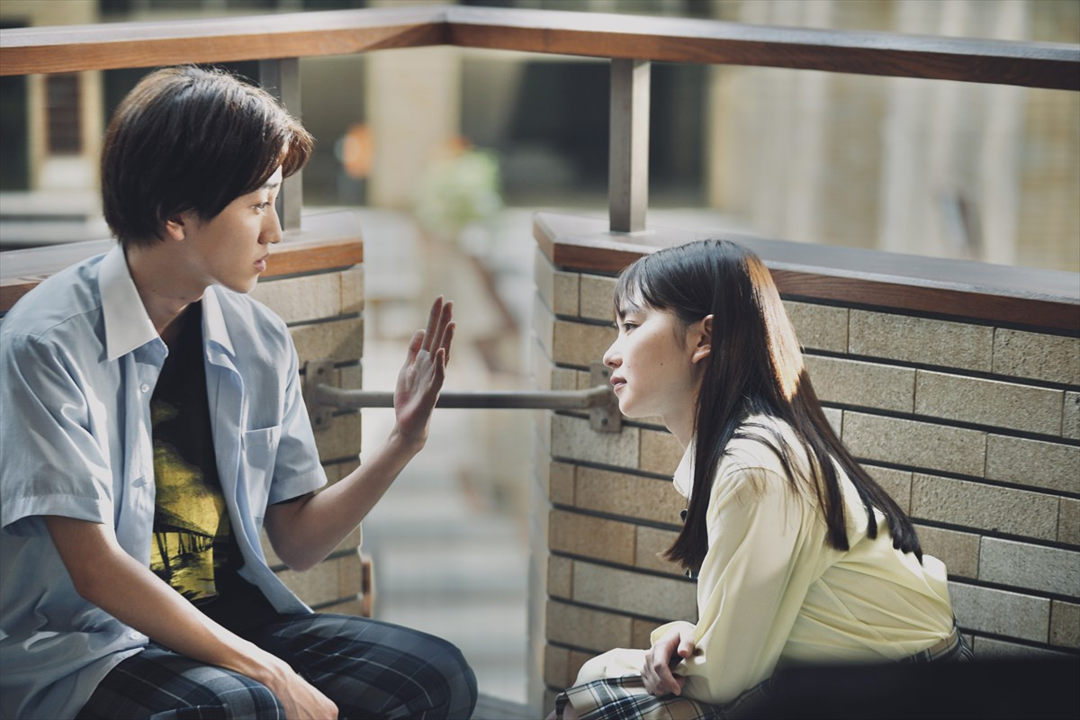 「今の映画界が求める役者」山田杏奈、二面性のある役で新境地『恋に至る病』場面写真解禁