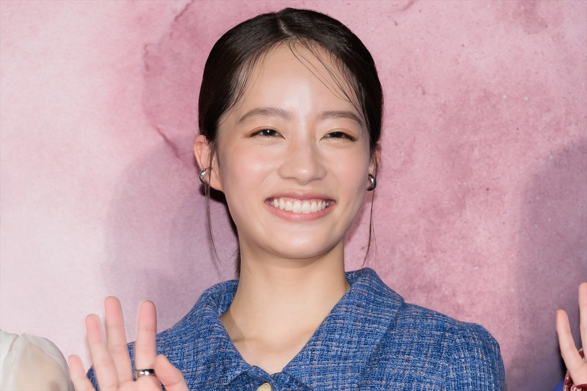 當真あみ「口角が上がっちゃって、ニヤニヤしちゃいます」　中条あやみの告白に歓喜