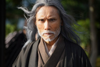 『相棒 season24』初回ゲストに“人間国宝の講談師役”片岡鶴太郎&“敵か味方か…検事総長役”余貴美子が決定!