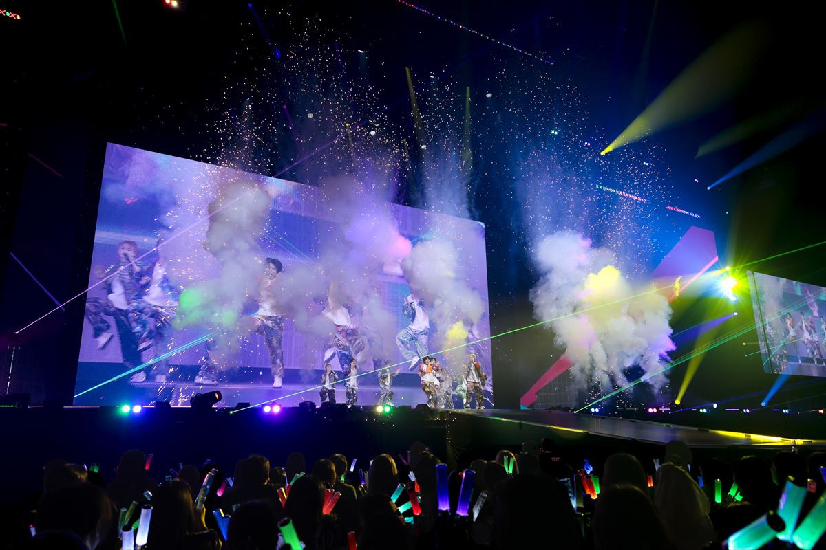 超特急のアリーナツアーに密着したライブ＆ドキュメンタリー映画、新場面写真解禁！　ムビチケ特典はオリジナルトレカに