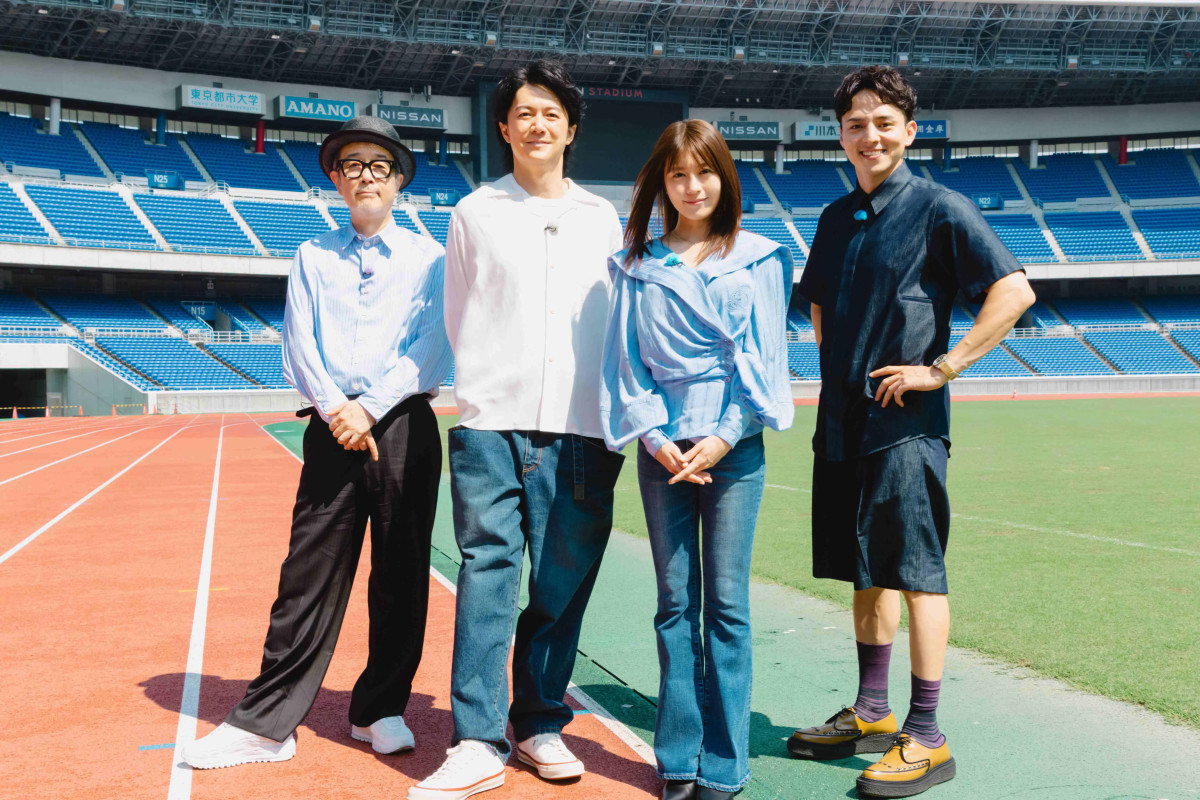 『タビフクヤマ』に出演する(左から)リリー・フランキー、福山雅治、有村架純、満島真之介