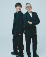 舞台『サド侯爵夫人』（左から）主演・成宮寛貴、演出・宮本亞門