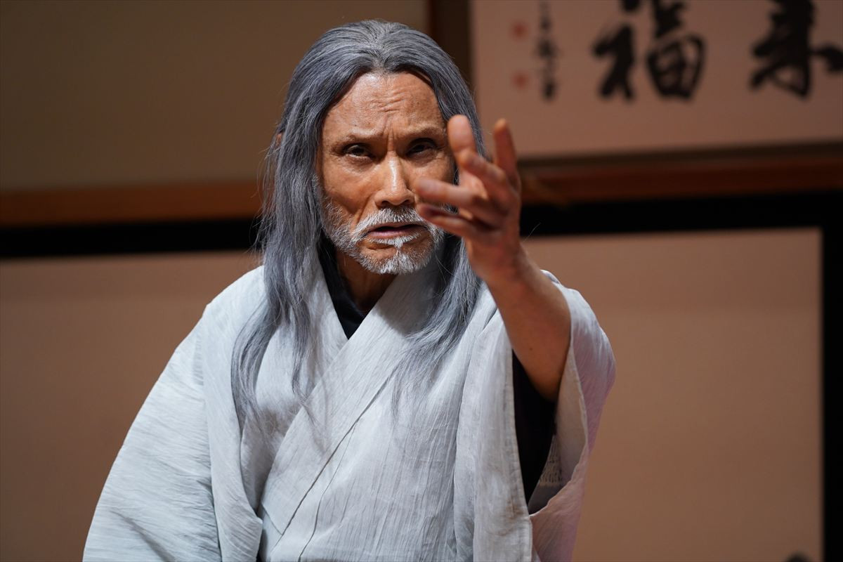 『相棒 season24』初回ゲストに“人間国宝の講談師役”片岡鶴太郎＆“敵か味方か…検事総長役”余貴美子が決定！
